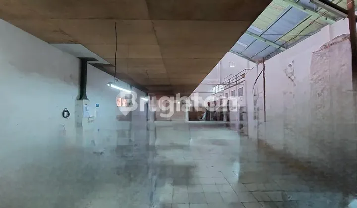 Warehouse and House in Janti Sukun Area, Malang Warehouse and House in Janti Sukun Area, Malang