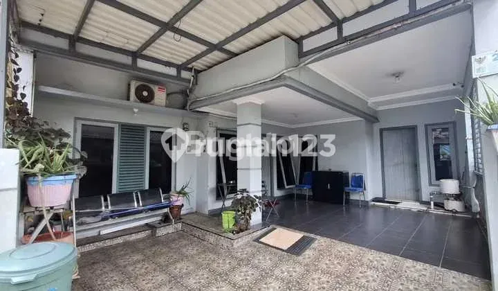 For Sale: Boarding House in Tebet, South Jakarta with a Very Strategic Location and Wide Road Access for Two Cars 1