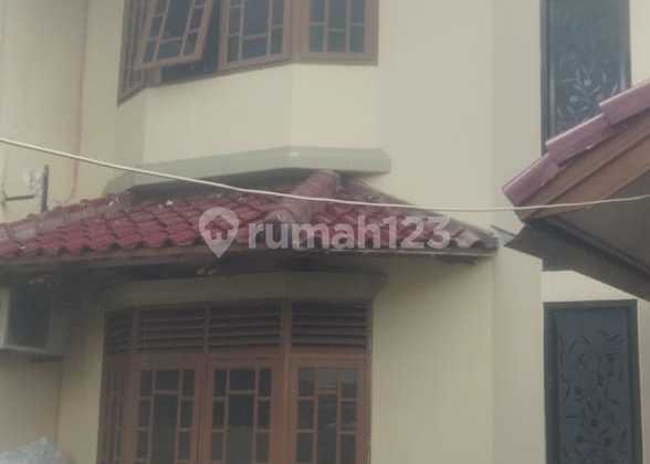 Rumah bagus 2 lantai di Jalan Tawes Pasar Minggu 2