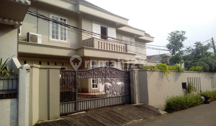 Rumah Bagus di Kawasan Bintaro Sektor 2 Jakarta Selatan cluster Spacious Garden