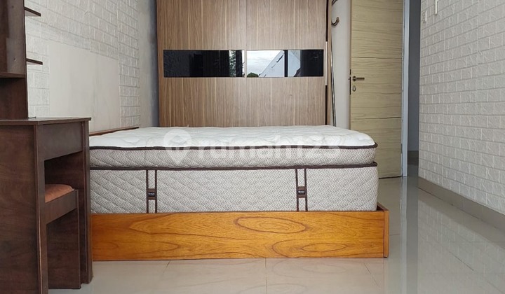 Ready-to-Occupy House in Alam Sutera, Flamboyan Cluster 2