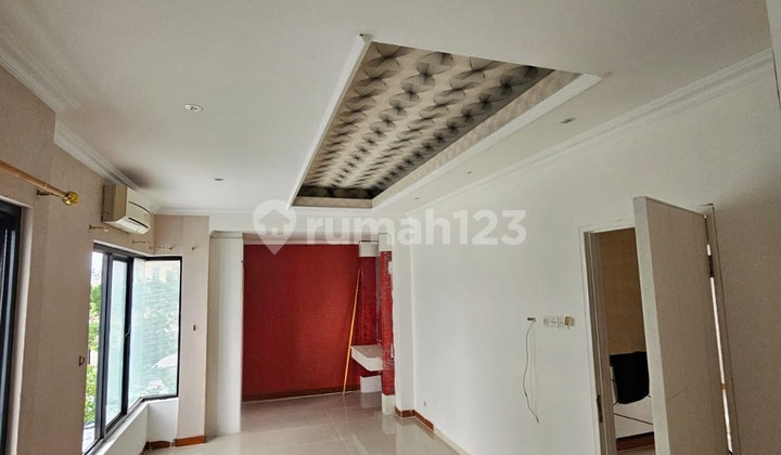 For Sale Nice House in Thamrin Residence Ready to Occupy