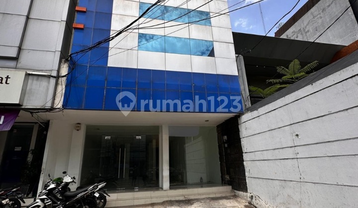 Disewa Ruko di Jl.melawai Raya lokasi strategis hadap jalan raya Disewa Ruko di Jl.melawai Raya lokasi strategis hadap jalan raya