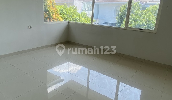 Dijual Rumah 2 Lantai di Alam Sutera Cluster Victoria Tangerang. 2