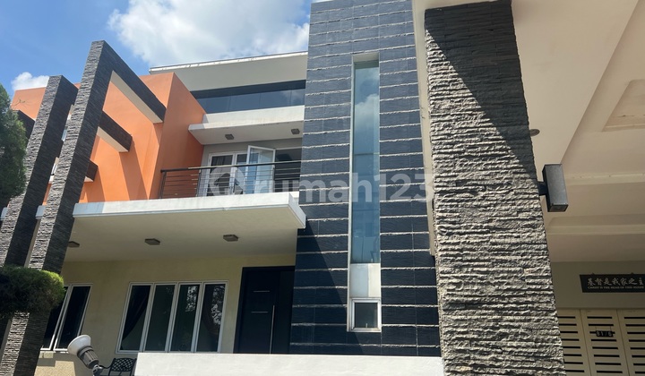 Disewa Rumah Bagus dan mewah di  Telaga Golf BSD 2