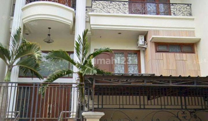 Disewakan rumah mewah di Permata Buana 1