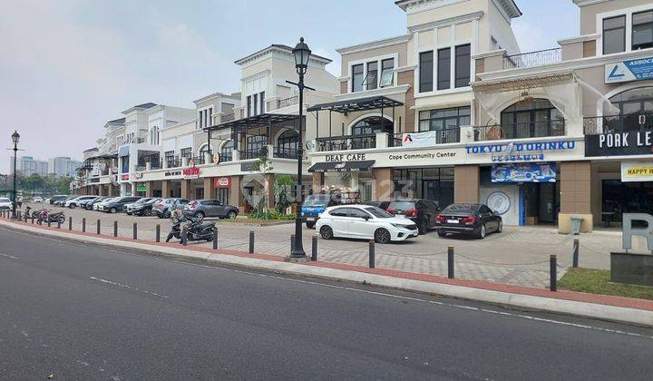 Disewa Ruko Aristoteles Sumarecon Gading Serpong hadap jalan Raya Boulevard 1