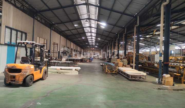 Warehouse for Sale on Jalan Raya Legok - 40 ft Container Access