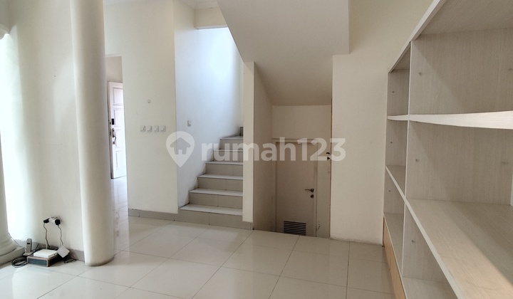 Disewa Rumah 2 Lantai Siap Huni di Alicante Gading Serpong