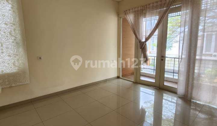 Disewa Rumah Bagus 2 lantai  di Alam Sutera cluster Orlanda 2