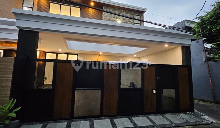 Rumah Mewah Brand New Modern Design di Radio Dalam,Kebayoran Baru