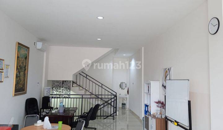 Rukan Exclusive 6 Lantai Fasilitas Office Building di Jakarta Timur 2