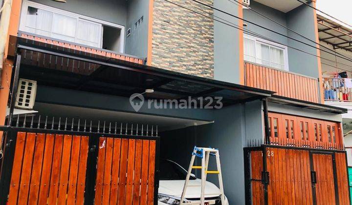 Rumah cantik 2,5 Lantai di Poris indah 1