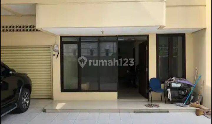 Rumah Luas dekat Mall Emporium Pluit 1