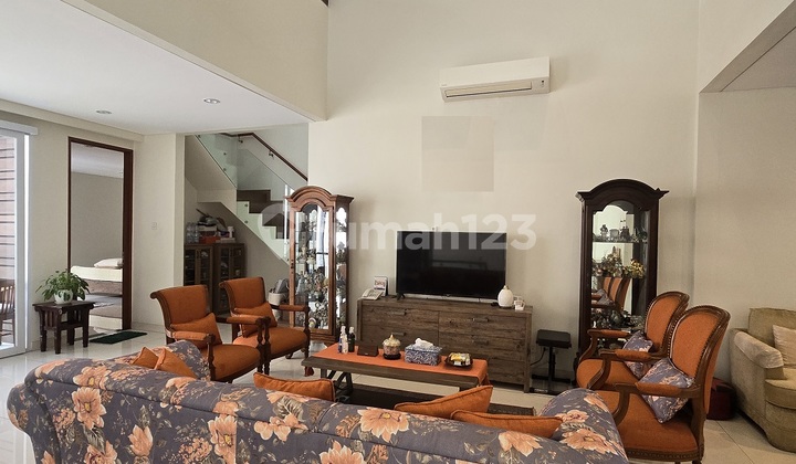 Nice Modern Minimalist House in Pondok Indah