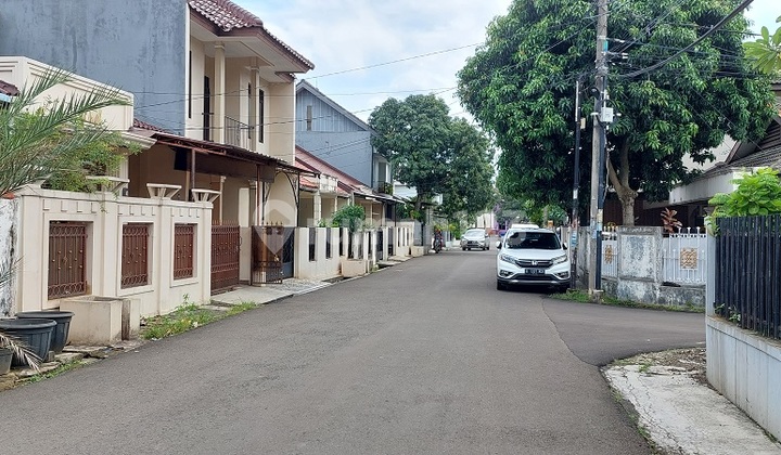 Rumah Dalam Komplek Jl.wr.supratman Rempoa Untuk Rumah Tinggal Dan Usaha Kost
