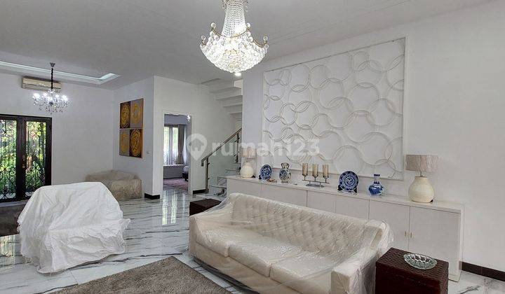 Rumah Cantik Keren di Pondok Indah