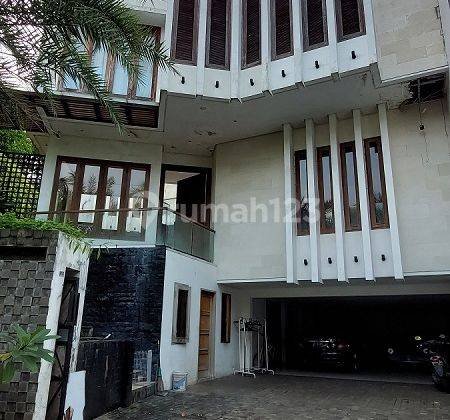 Rumah Tropical  Cepat Area Tenang di Pondok Indah 1