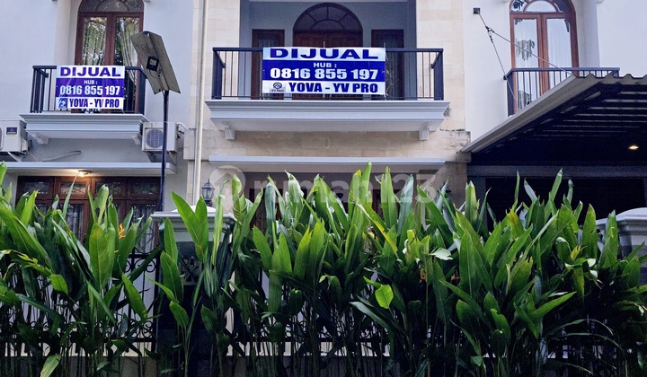 Comfortable Ready-to-Occupy House in Pondok Indah