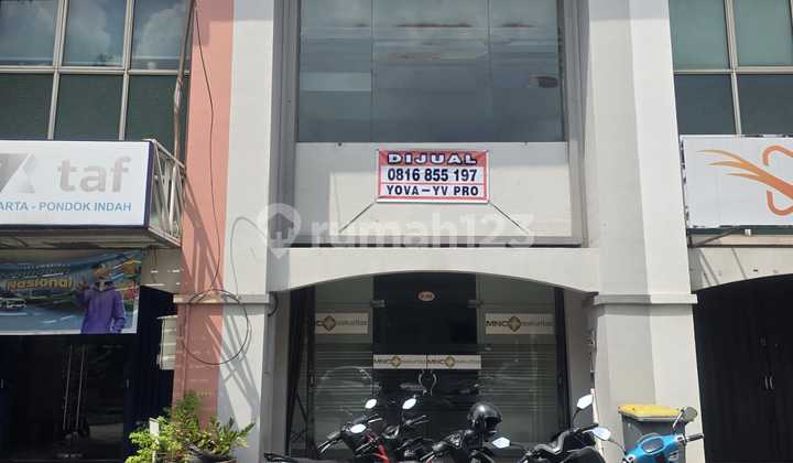 Pondok Indah Rare Shop House, New Lift, 4.5 Floors Pondok Indah Rare Shop House, New Lift, 4.5 Floors