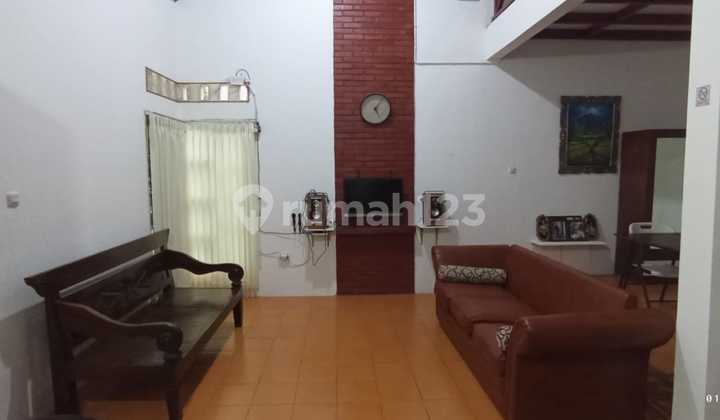 Villa Cisarua ~ Bumi Langoan Price Reduced ~ Already Renovated ~ Quiet Area Villa Cisarua ~ Bumi Langoan Price Reduced ~ Already Renovated ~ Quiet Area