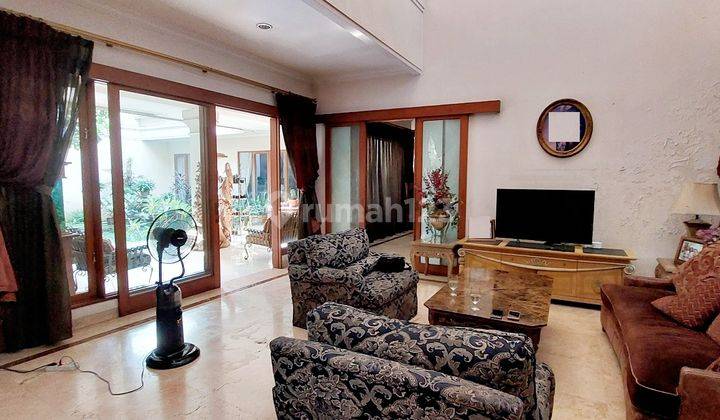 RUMAH KLASIK HARGA MENARIK DI PONDOK INDAH 2