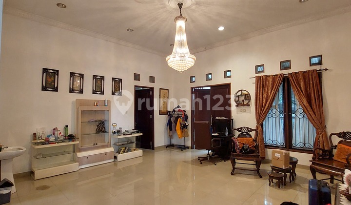 Dijual Cepat Rumah Pejaten Raya Cocok untuk Usaha 2