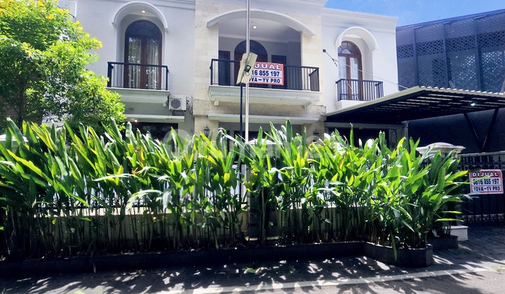 Rumah Klasik ~ Good Layout ~ Harga Murah di Pondok Indah 2