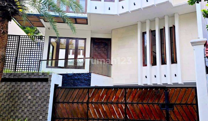 RUMAH CANTIK TROPICAL MODERN di PONDOK INDAH 2