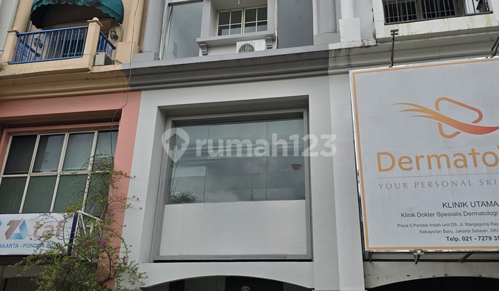 Pondok Indah Rare Shop House, New Lift, 4.5 Floors Pondok Indah Rare Shop House, New Lift, 4.5 Floors