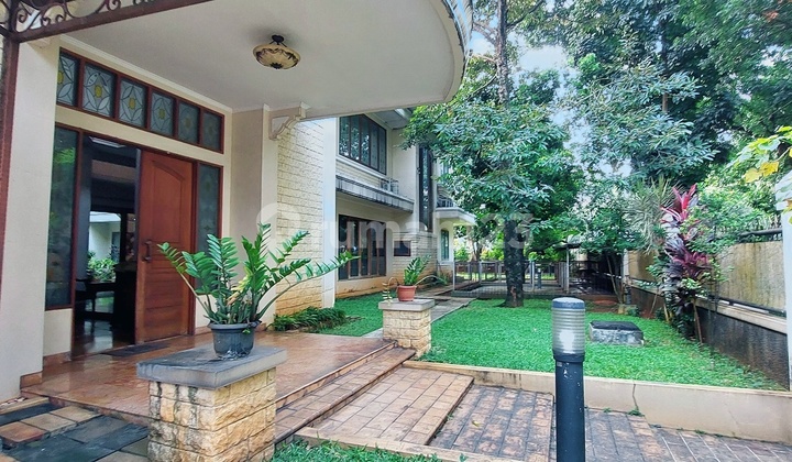 RUMAH KLASIK HARGA MENARIK DI PONDOK INDAH 1