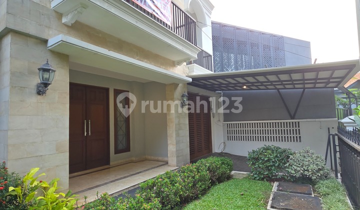 "Rumah Klasik Investasi Cuan ~ Harga Nyaris Njop" di Pondok Indah