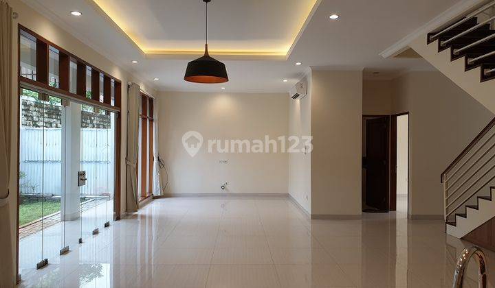 Rumah di Jeruk Purut. Harga Menarik. Cluster Dan Tenang, Aman. 1