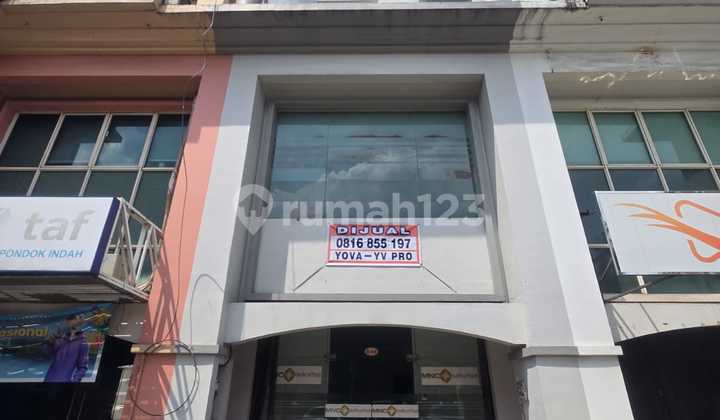 Pondok Indah Rare Shop House, New Lift, 4.5 Floors Pondok Indah Rare Shop House, New Lift, 4.5 Floors
