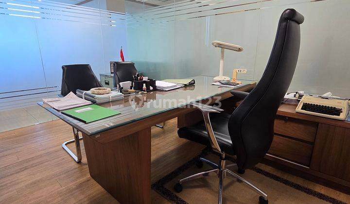 Dijual Cepat Office Manhattan Square 229,75m Rp.8,5 M Tb.simatupang 1