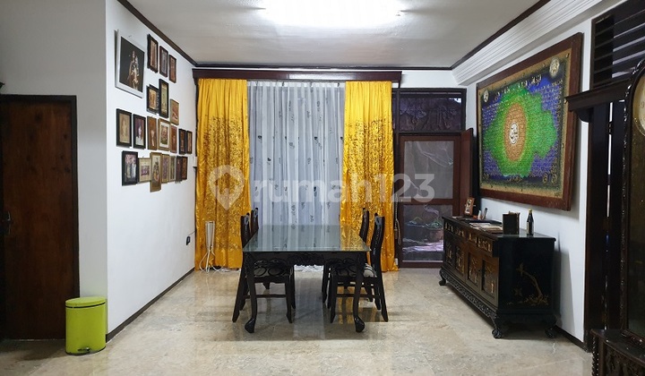 Rumah Mediterania Klasik, Hoek, Kokoh dekat perkantoran di Bendungan Hilir 2