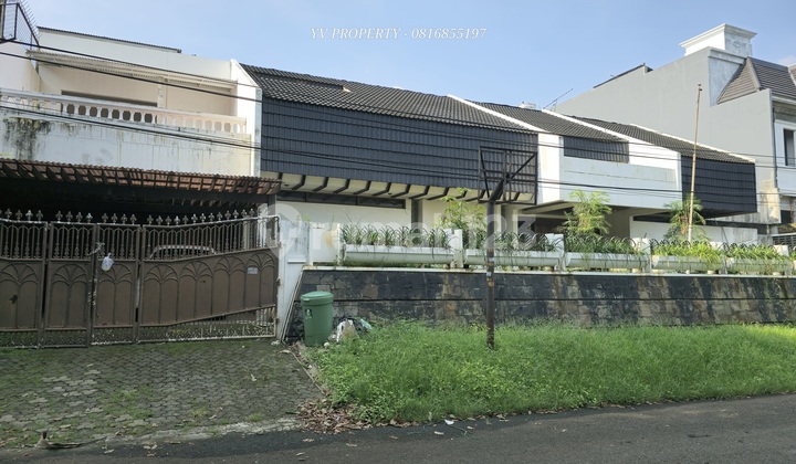 Rumah Tua Hitung Tanah Lt.861m ~ Dalam Komplek Tenang di Pondok Indah Rumah Tua Hitung Tanah Lt.861m ~ Dalam Komplek Tenang di Pondok Indah