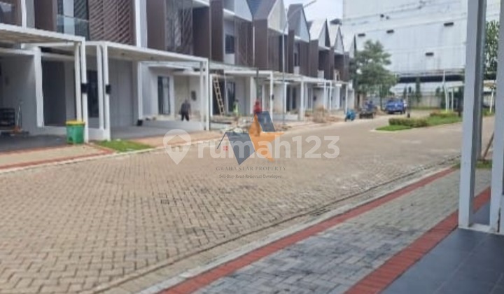 For Sale New House Corner Position in Strategic Location Graha Raya