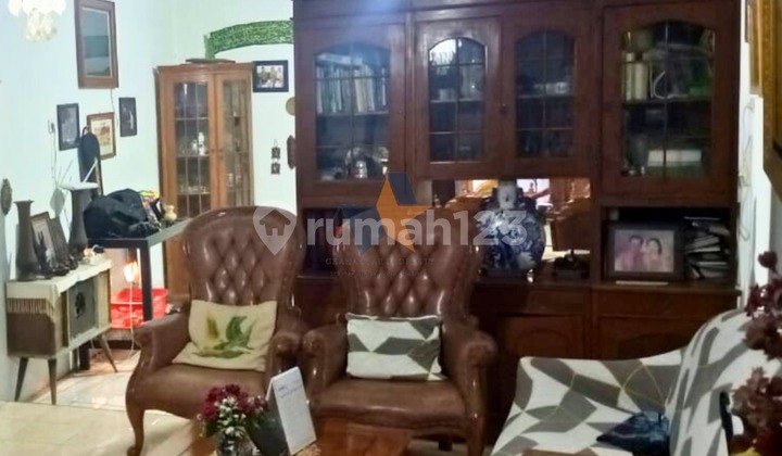 Dijual Cepat Rumah Tinggal & Kost 2 Lantai Dekat Kampus Di Ciputat 2