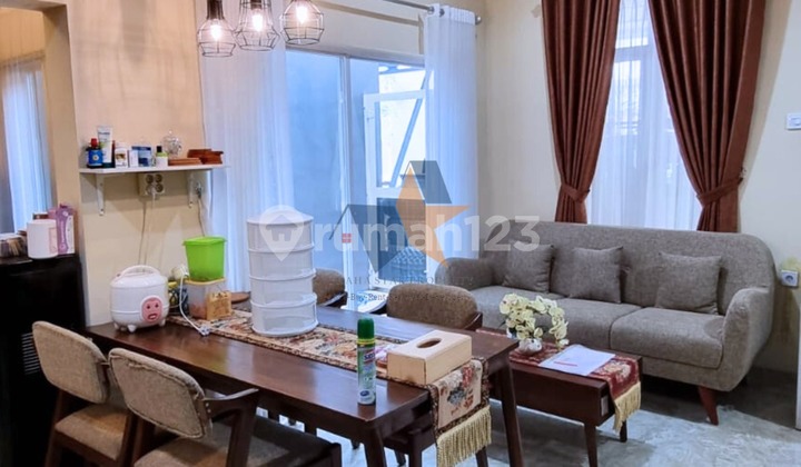 Dijual Rumah Cantik 2 Lantai Siap Huni Di Graha Raya Bintaro