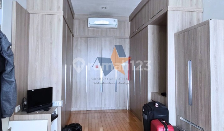 Dijual Rumah 2,5 Lantai Siap Huni Di Cluster Graha Raya 2