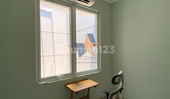 Dijual Capat Rumah Cantik di Lokasi Strategis Graha Raya 2