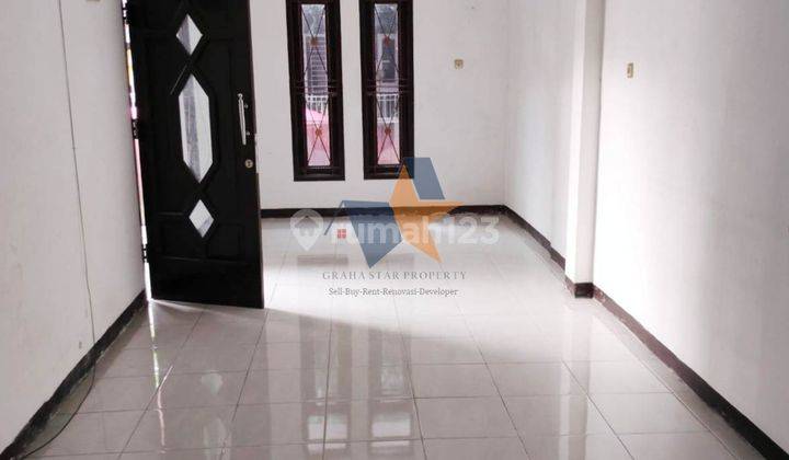 Disewakan Rumah 1 1/2 Lantai Di Cluster Graha Raya 1