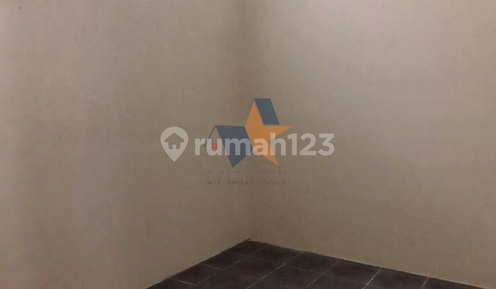 Disewakan Rumah 2 Lantai Siap Huni di Cluster Graha Raya 2