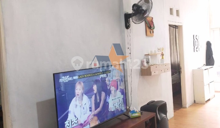 Dijual Rumah Cantik 2 Lantai Siap Huni di Cluster Graha Raya 2