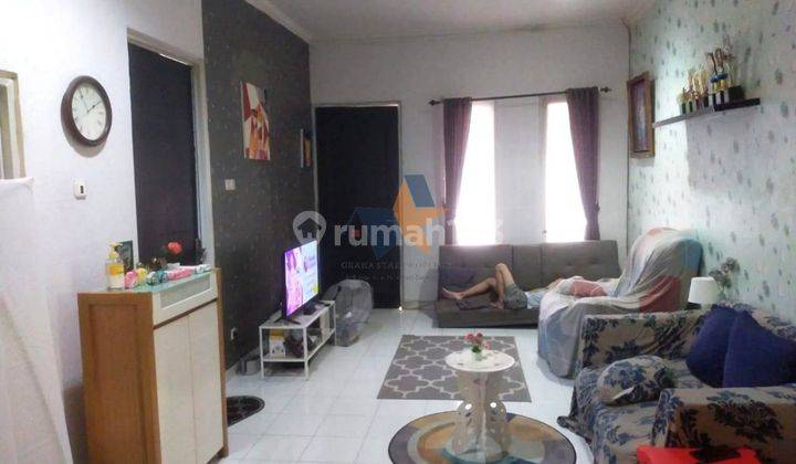 Rumah 2 Lantai Dekat Dengan Sekolahan Di Lokasi Strategis Graha Raya  2