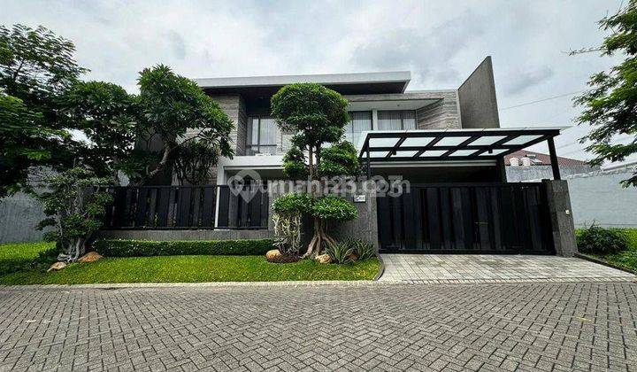 Rumah Mewah Siap Huni Full Furnish di Newton Hill Citraland 1