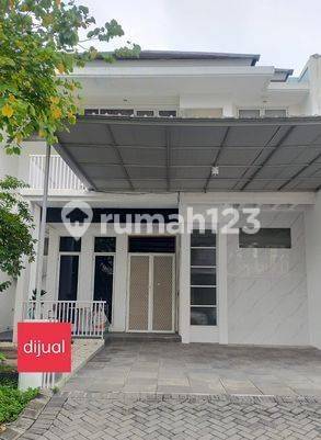 Dijual Rumah Row Jalan 3 Mobil Rumah Royal Residence Surabaya 1