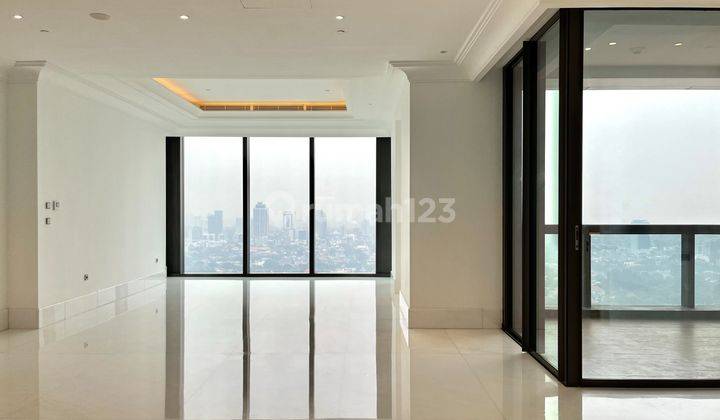 For Sale Apartment St Regis Residence 3BR 1