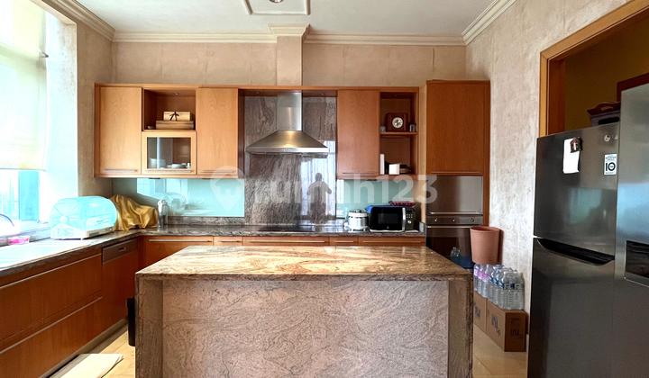 Fast Rent Apartment Airlangga Jakarta Selatan 4Bedroom 2